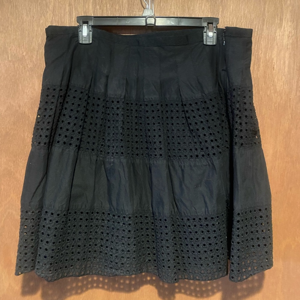 Black eyelet Gap skirt, size 14.